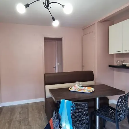 Holiday home Camping La Cheneraie 4 Etoiles - Gites *