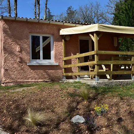 Camping La Cheneraie 4 Etoiles - Gites Vers (Lot)