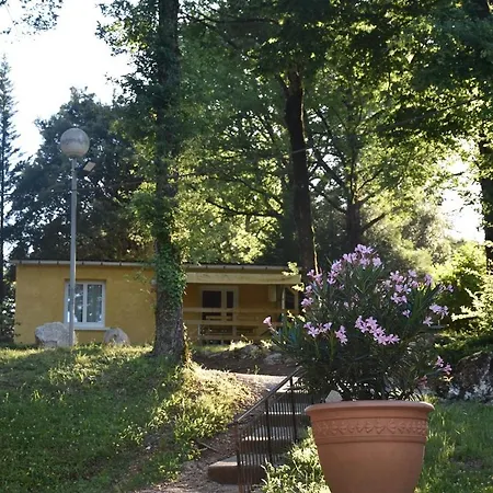 Camping La Cheneraie 4 Etoiles - Gites